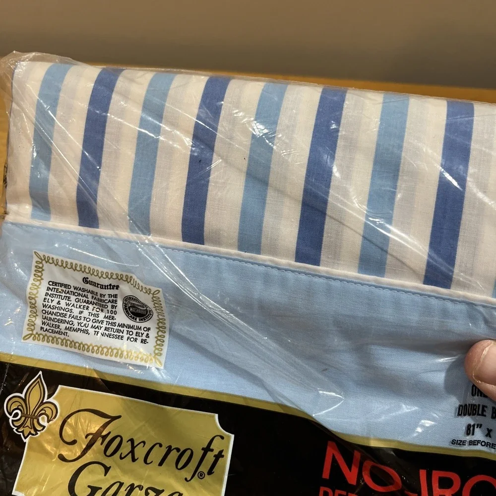 Foxcroft Garza Full Flat Sheet Blue Stripe Permanent Press Retro Stripe‎ NOS